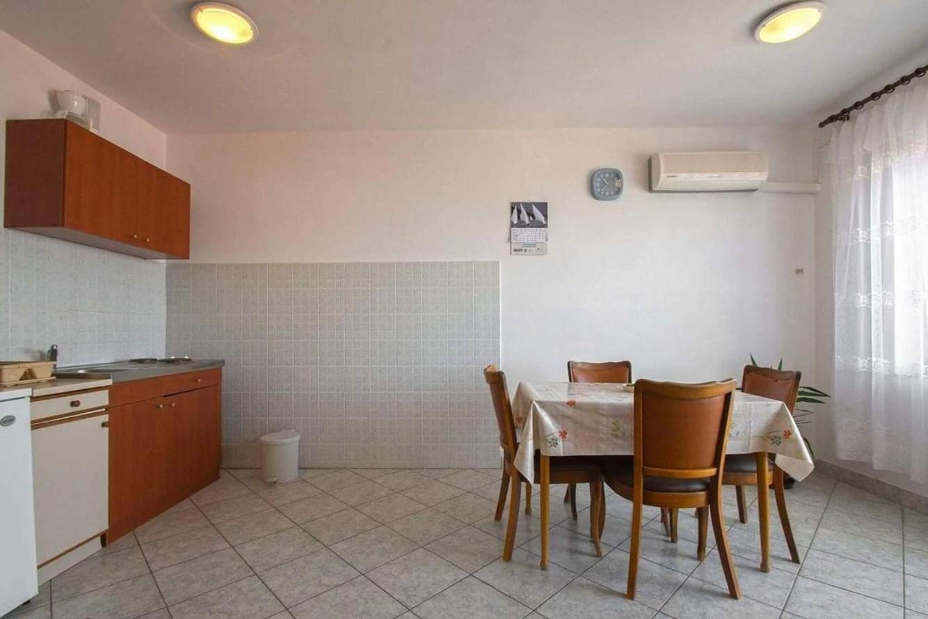 Apartment Pemper Novi Vinodolski Room photo